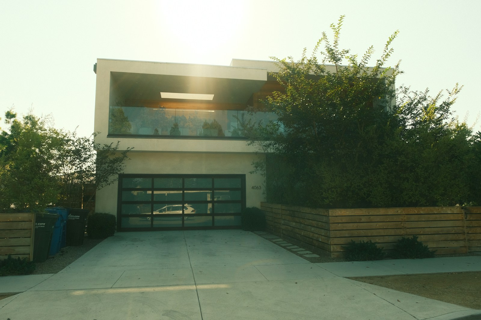 Thuisbatterij levensduur: hoeveel jaar gaat een batterij mee?